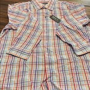 Men’s cotton dress shirt with chest pocket.